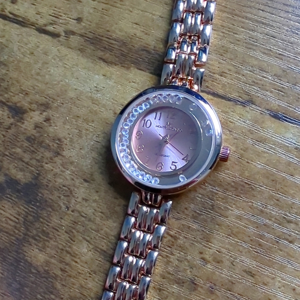 Montres Carlo quartz watch NWOT